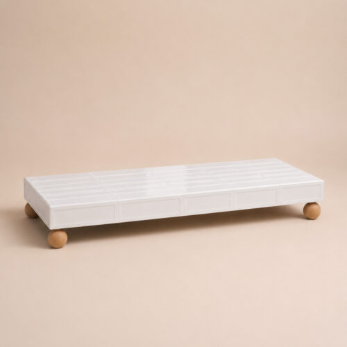 Art line white